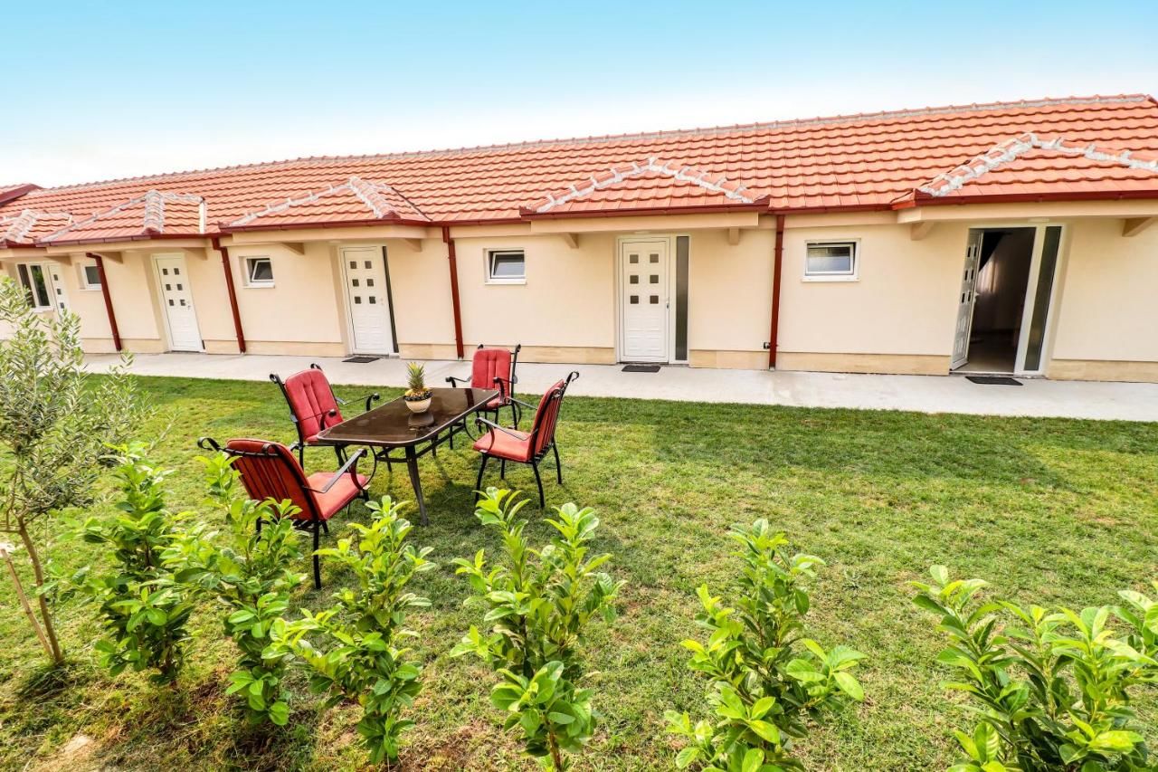 Апартаменты Simo apartments airport Podgorica Подгорица-30